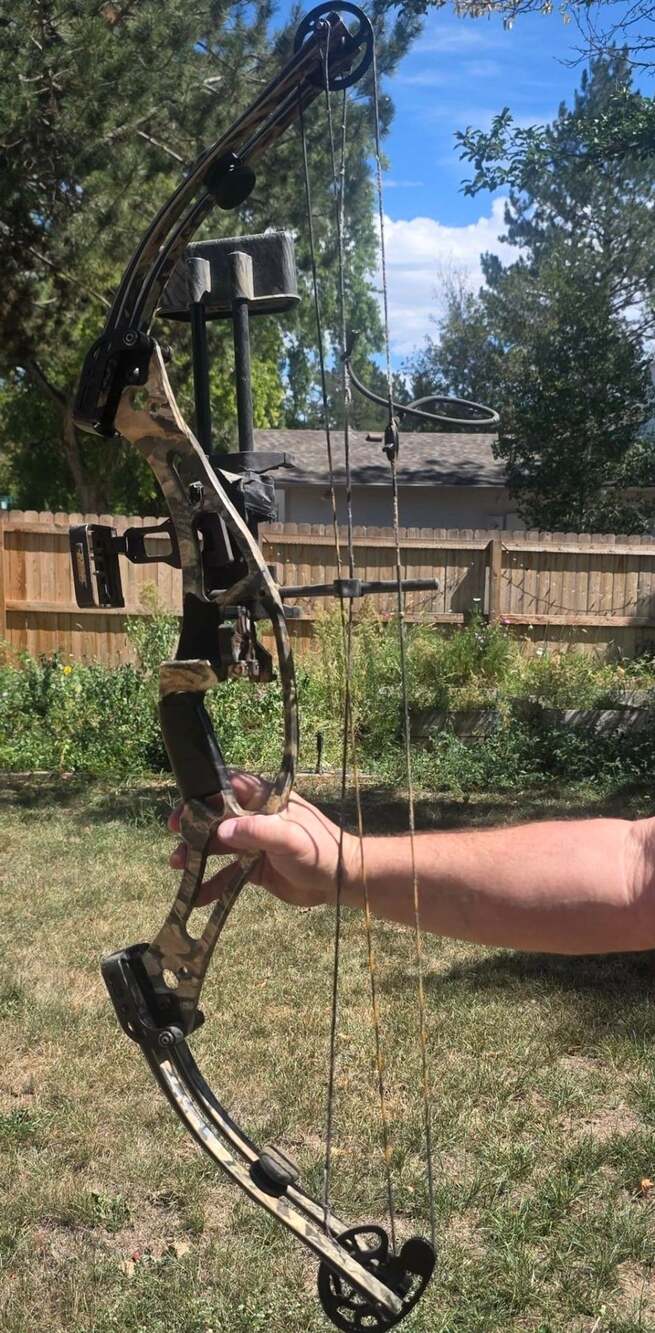 Vintage Hoyt HavocTec Compound Bow Package - Right Hand Long Draw